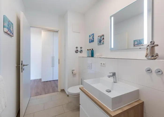 Ostseeallee Ostseeallee 2-18 4* بولتينهاجين